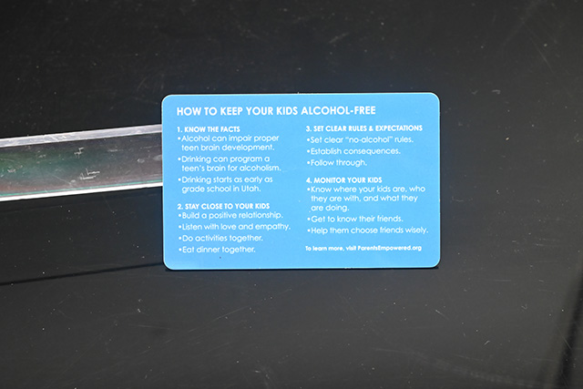 美发会员卡选择非接触式IC卡的缘故原由是什么？？？