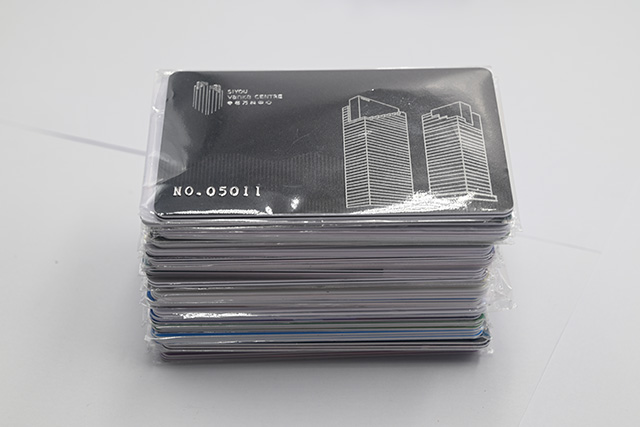 什么是异形滴胶卡，，，，，异形滴胶卡的制作