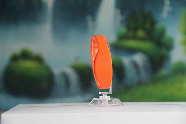 ic腕带吸盘用什么要领能吸附更细密！