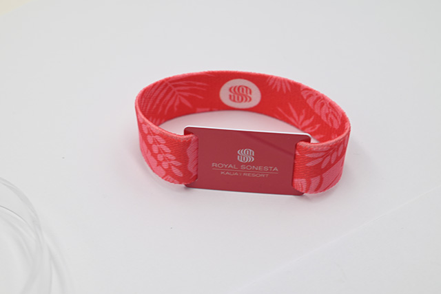 智能id卡与智能ID卡有什么区别？？？？？？