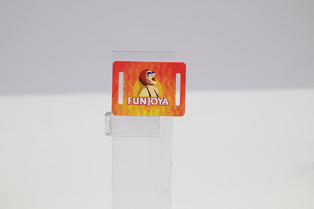   制作量大的校园卡pvc卡，，，，，，是外地照旧外地呢？？？？？？？