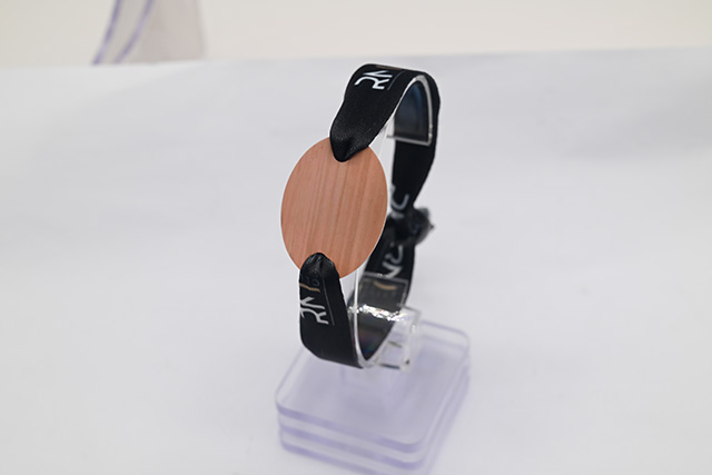 影戏院校园卡应不应该设置有用期？？？？